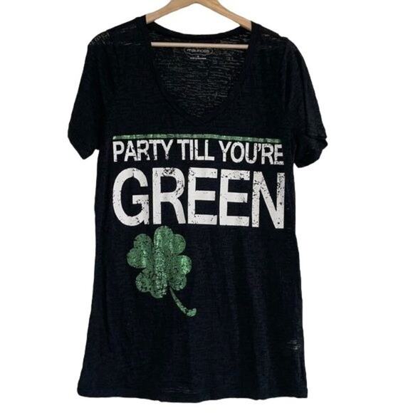Maurices Size 0 St. Patty’s Day T-Shirt - Picture 1 of 7